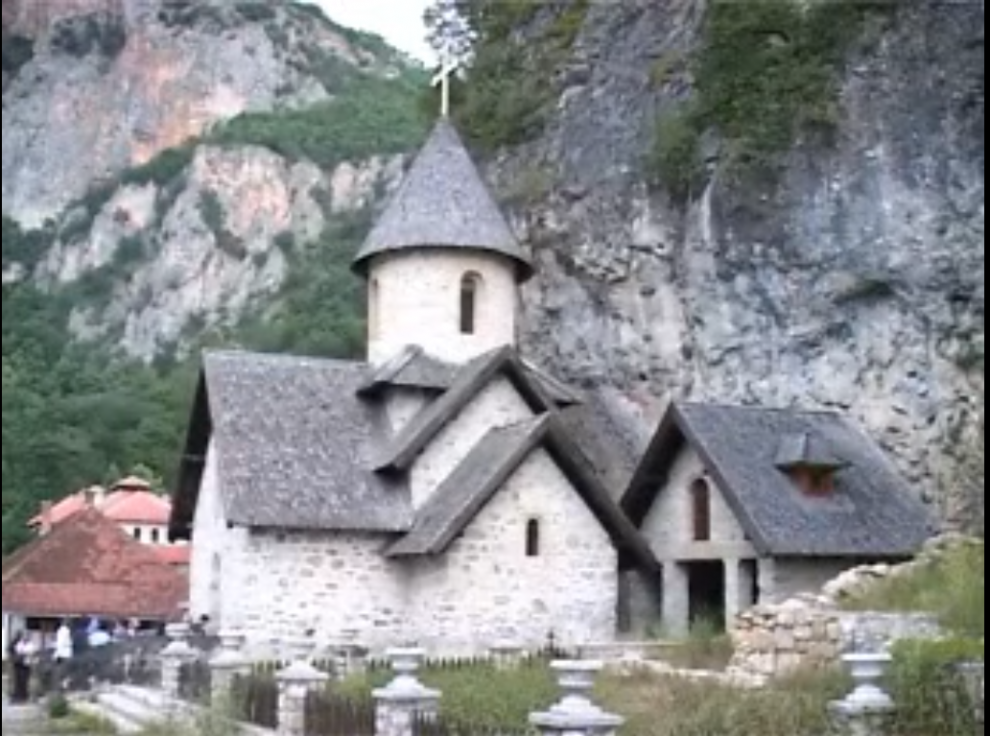 МЕСТО ЧУДОТВОРНИХ ИСЦЕЉЕЊА: У овом српском манастиру дешавају се ЧУДА, већа него под Острогом (ВИДЕО)